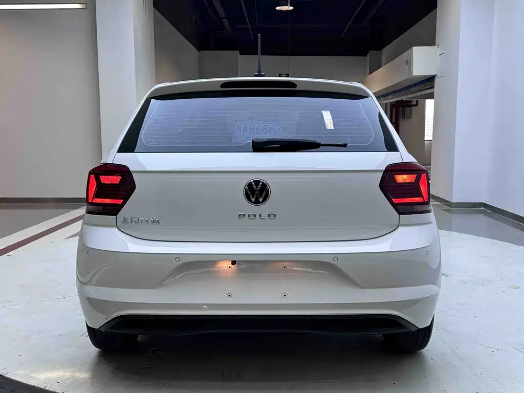 Polo Plus 1.5 L Auto Colorful Tech