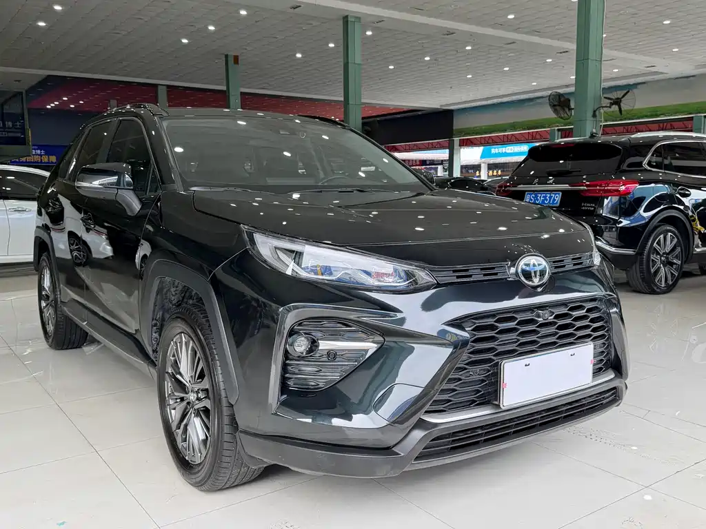 Wildlander 2.0 L CVT 2 WD Luxury PLUS