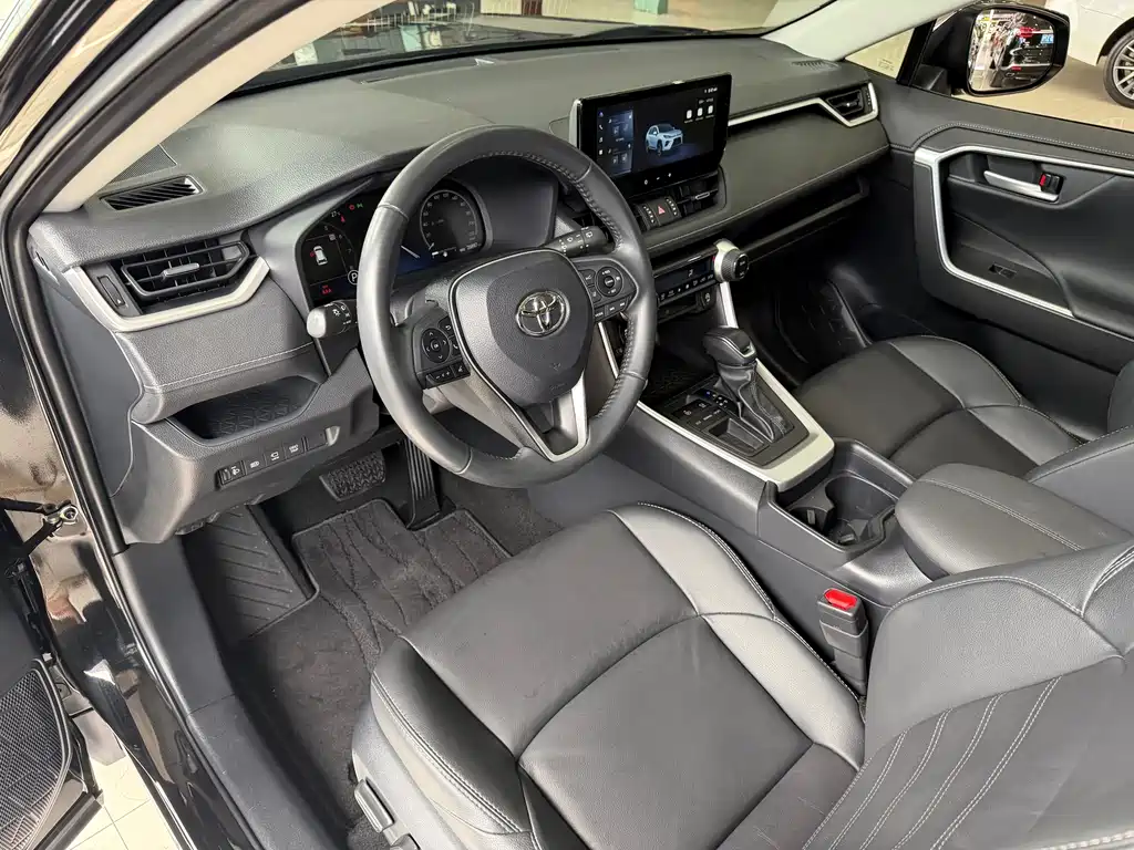 Wildlander 2.0 L CVT 2 WD Luxury PLUS