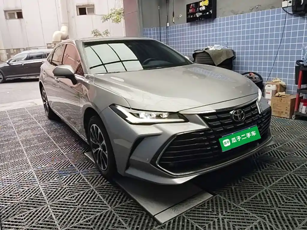 Avalon 2.0 L Select