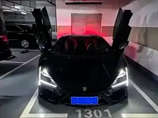Lamborghini Revuelto 6.5 L PHEV Standard