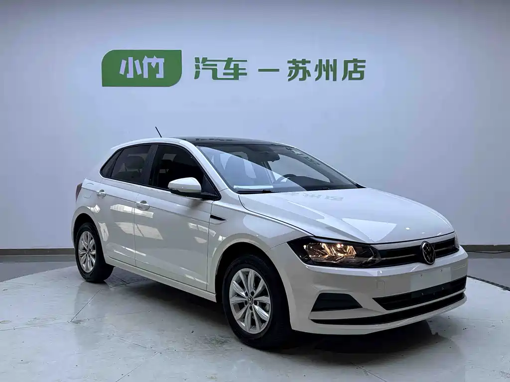 Polo Plus 1.5 L Auto Colorful Tech