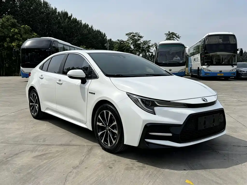Levin Dual Engine 1.8 H E-CVT Sport