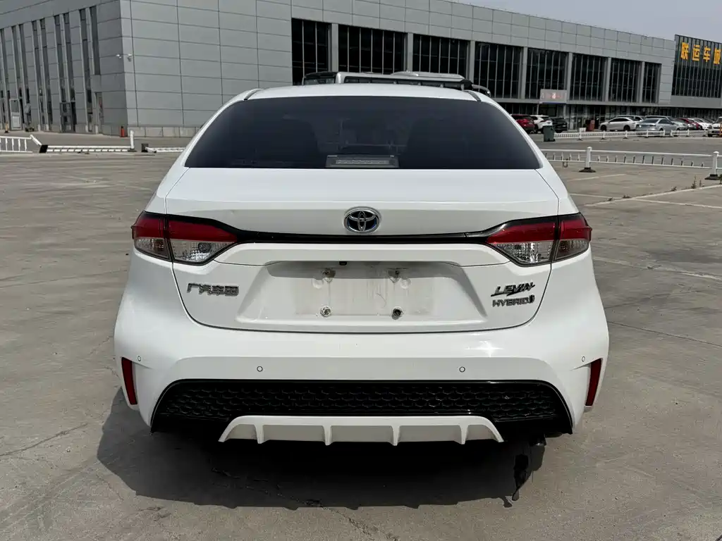 Levin Dual Engine 1.8 H E-CVT Sport