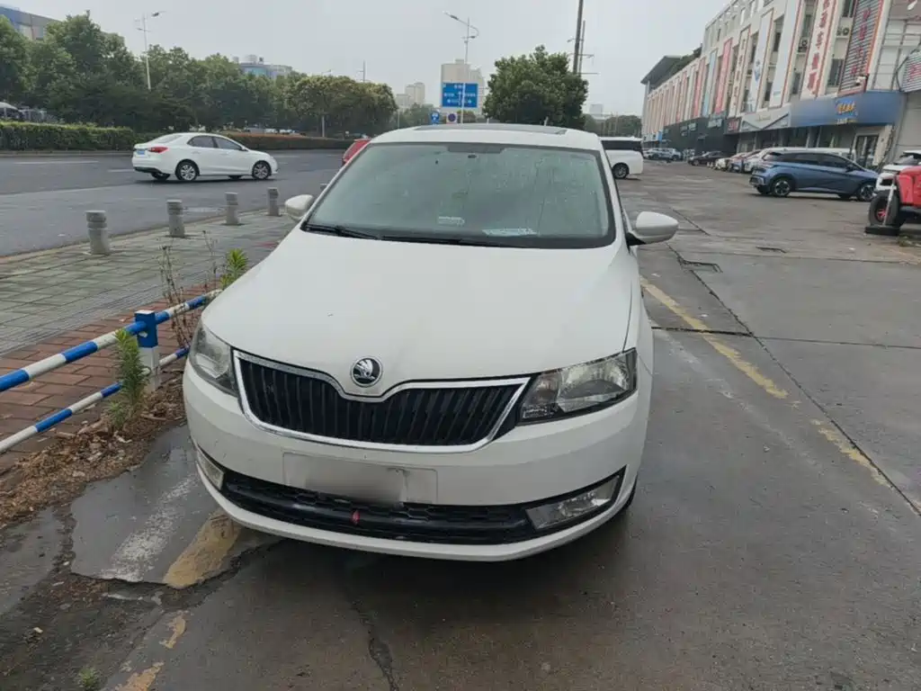 Rapid Spaceback 昕动 2014款 1.6 L 自动悦享版
