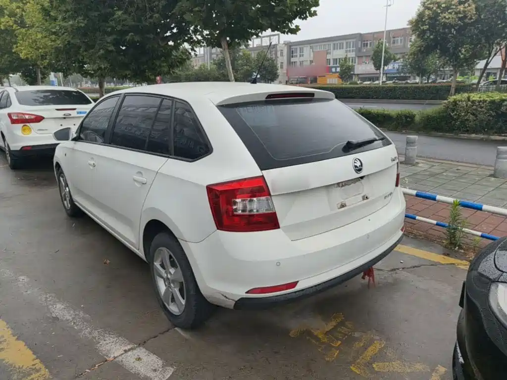 Rapid Spaceback 昕动 2014款 1.6 L 自动悦享版