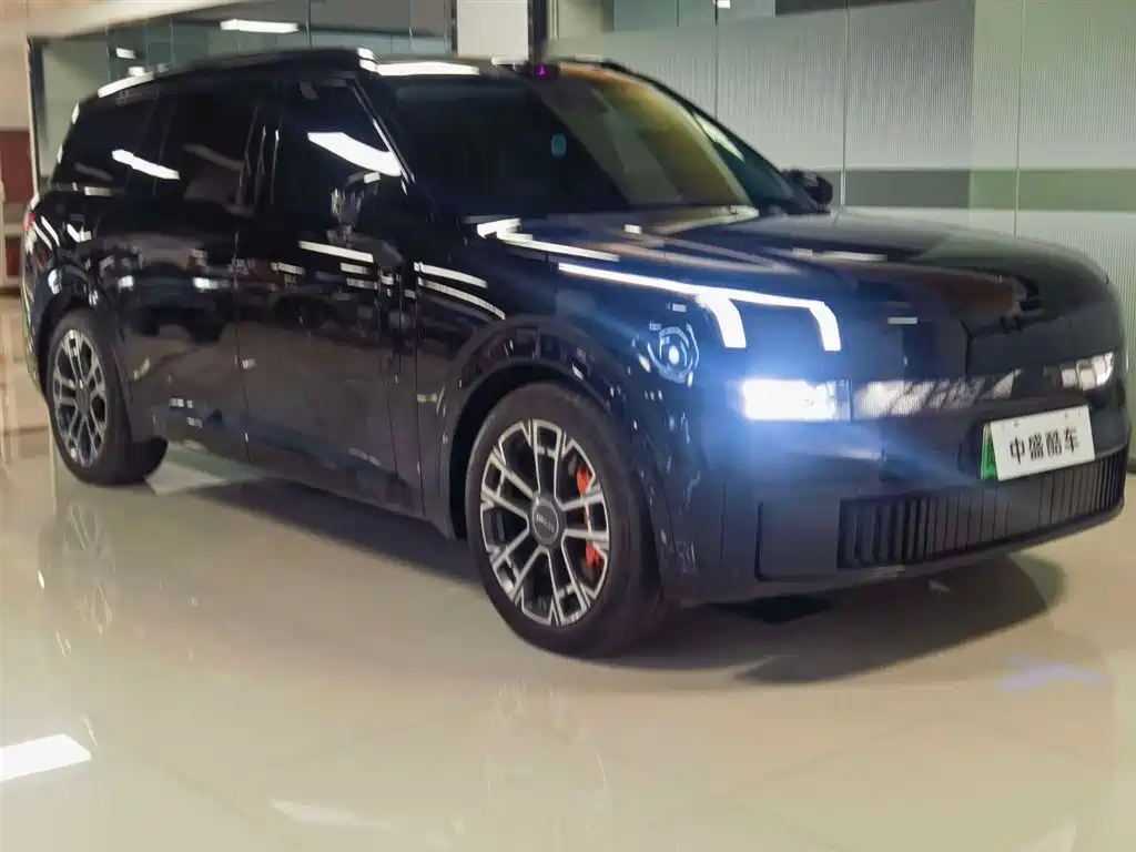 Lynk & Co 900 领克900 2025款 2.0 T Ultra 6座