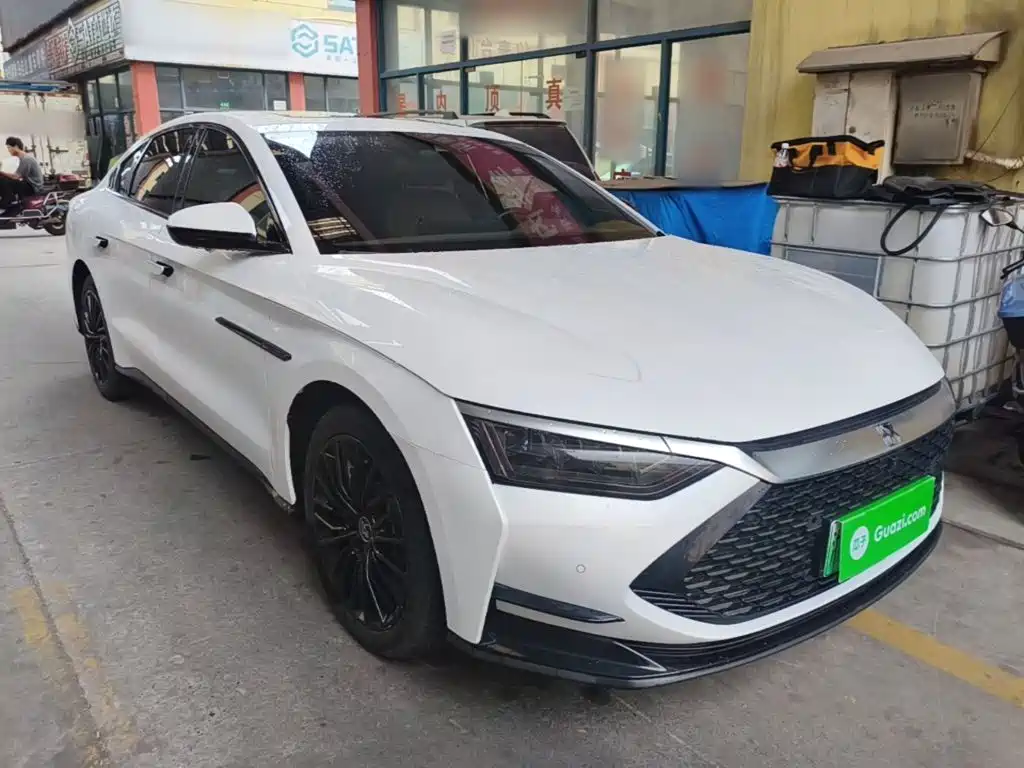 Han DM 4 WD Performance Luxury