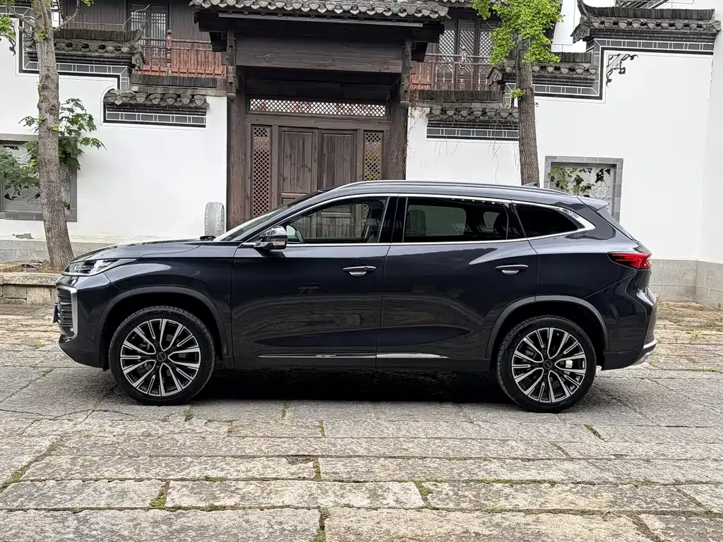 Exeed Lingyun 星途凌云 2024款 400 T 两驱星尊版