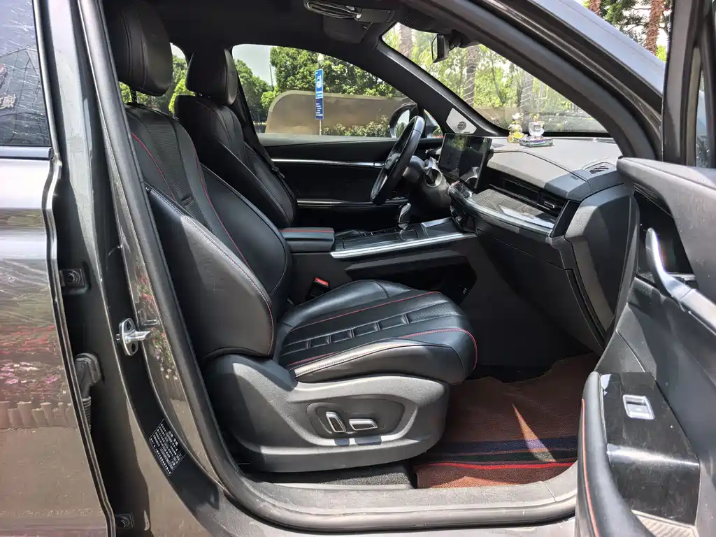 Roewe RX5 MAX 荣威RX5 MAX 2022款 2.0 T 自动有为至尊版