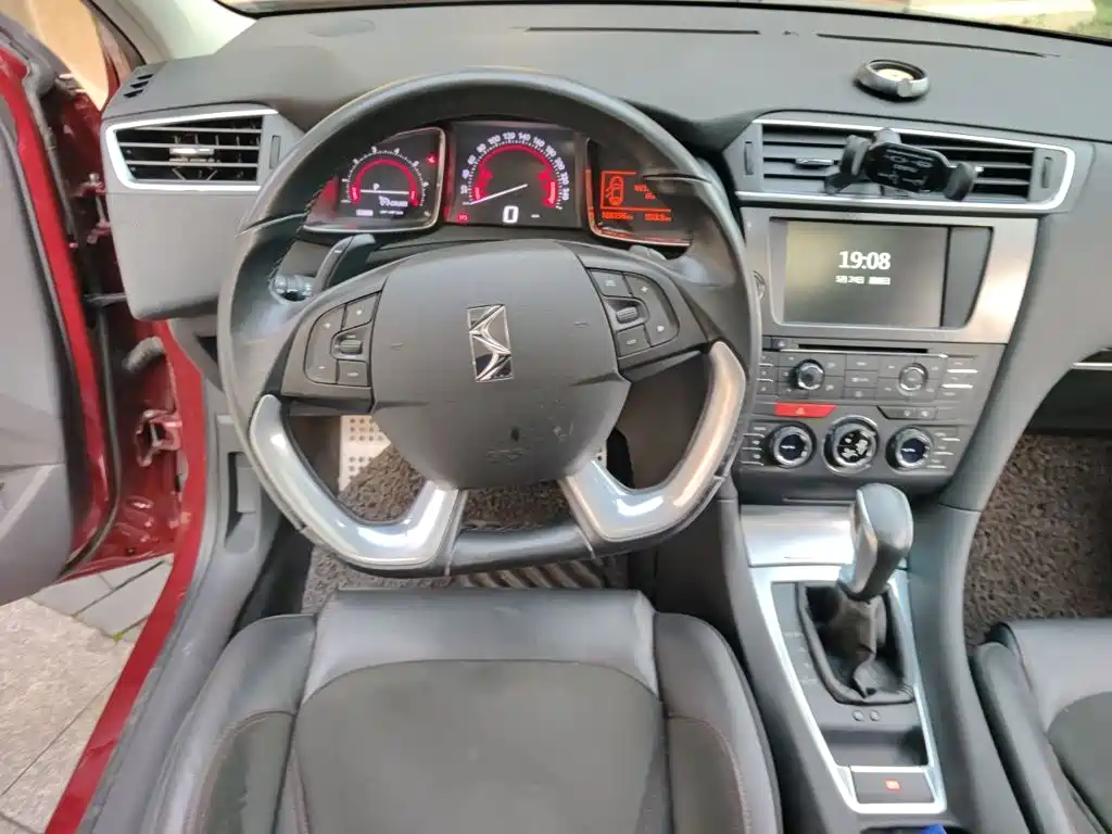 DS 4 S DS 4 S 2016款 1.6 T 自动智享科技版THP160