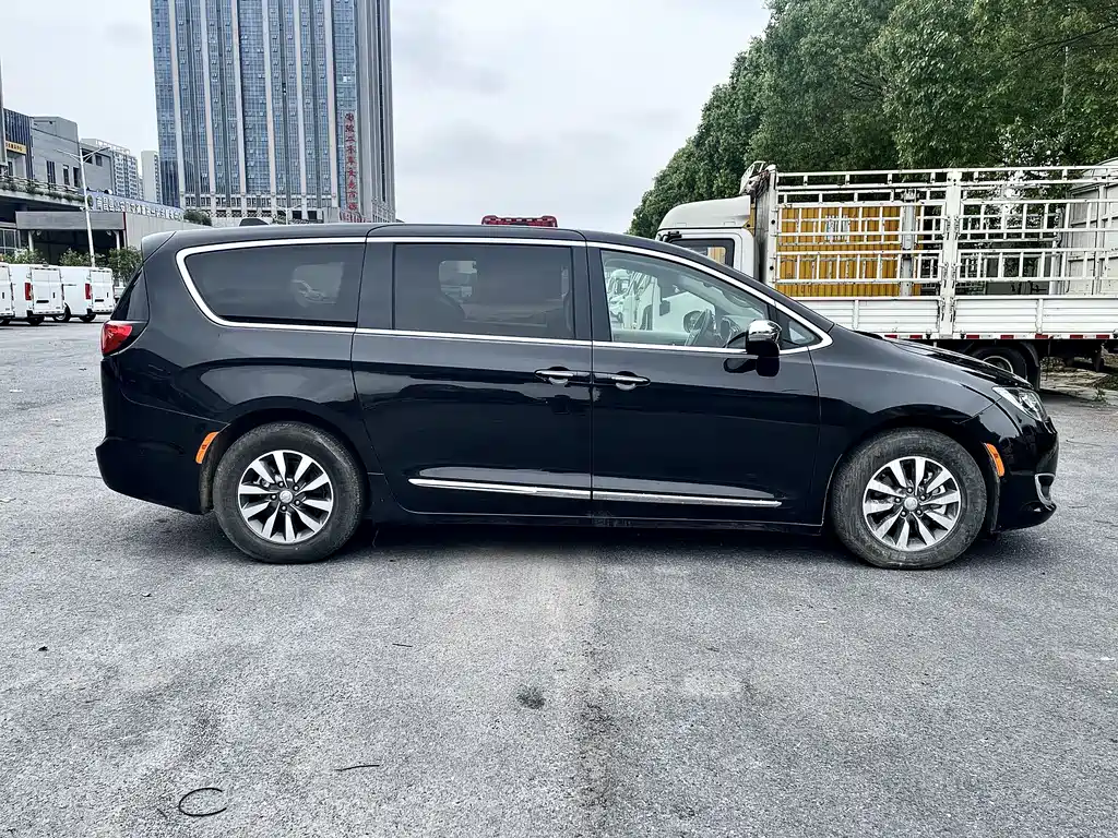 Pacifica PHEV (Import) 3.6 L PHEV
