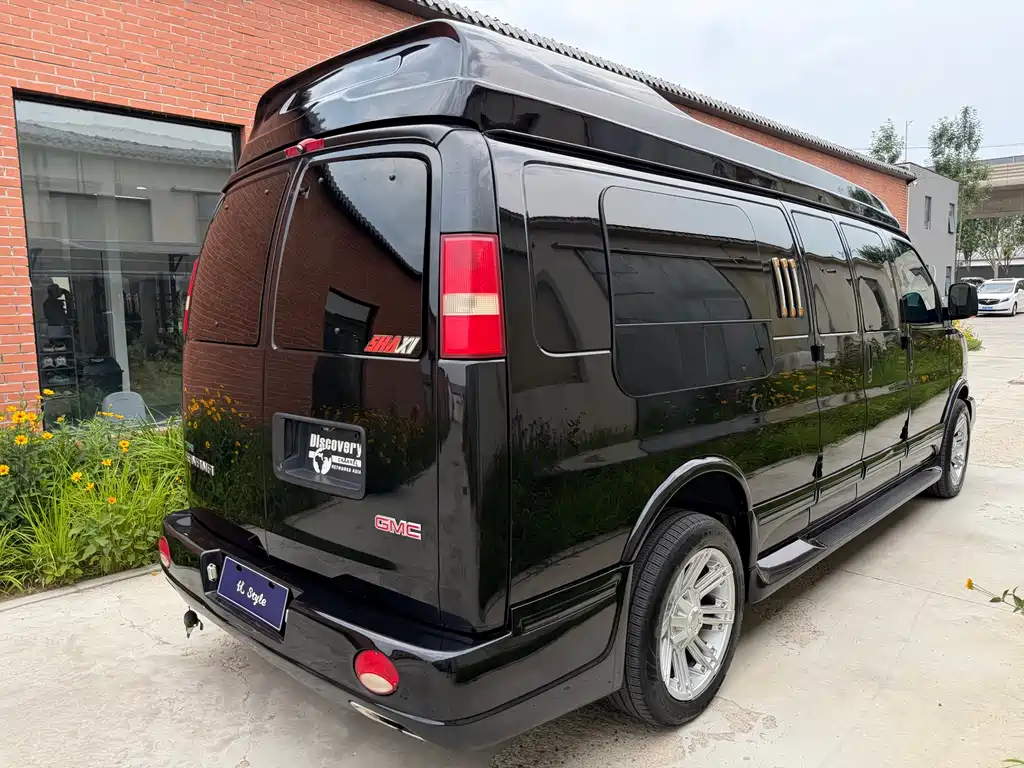 SAVANA 6.0 L Business Star 7-seat
