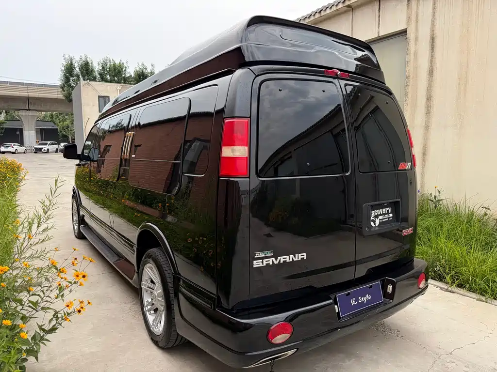 SAVANA 6.0 L Business Star 7-seat