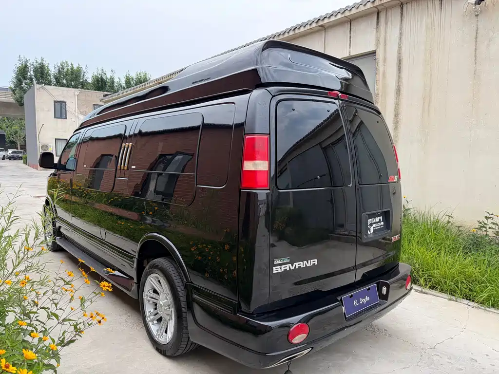 SAVANA 6.0 L Business Star 7-seat