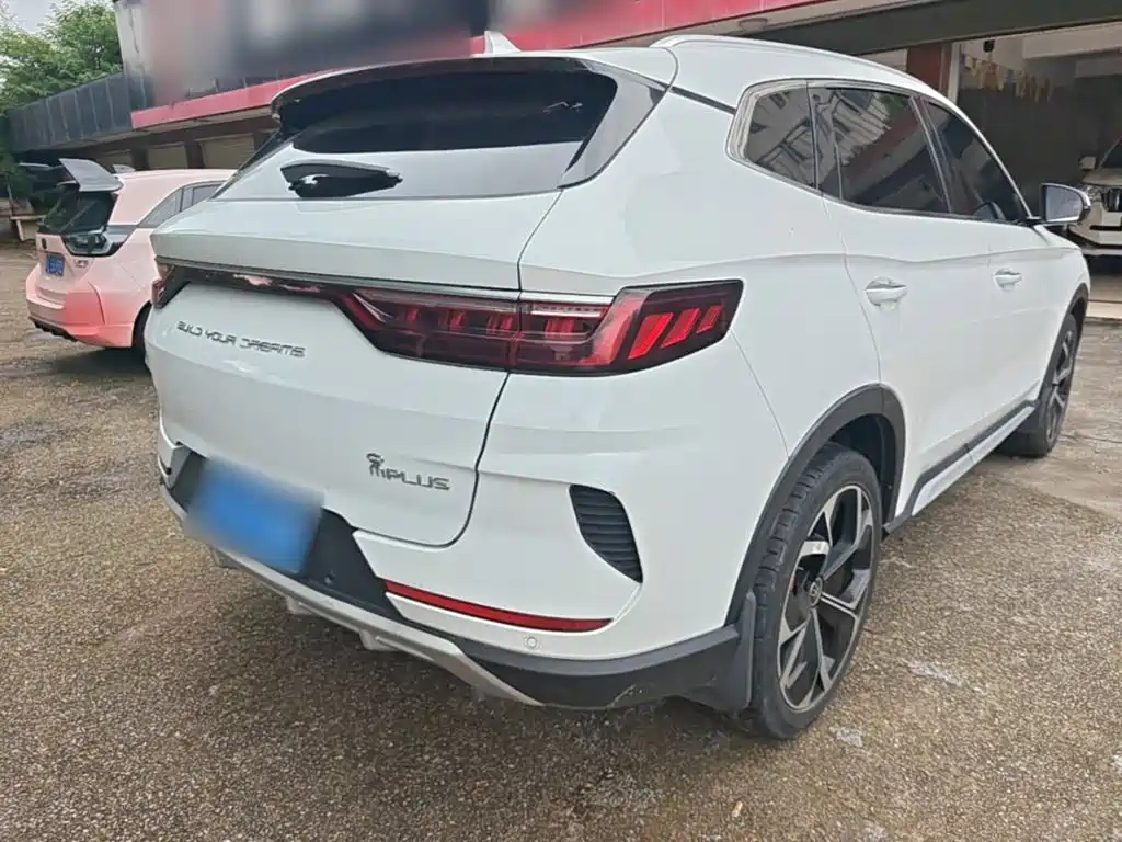 Song PLUS 1.5 T Auto Flagship