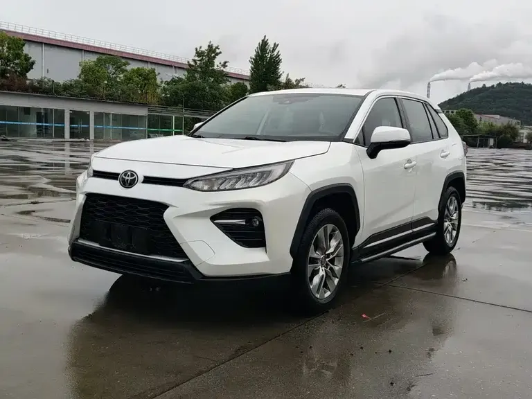 Toyota Wildlander 2.0 L CVT 2 WD Luxury