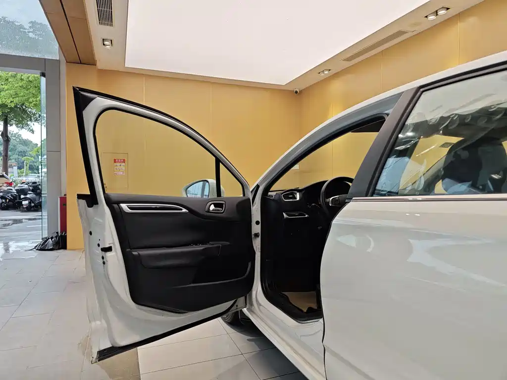 Citroen C4 L 1.8 L Auto Luxury
