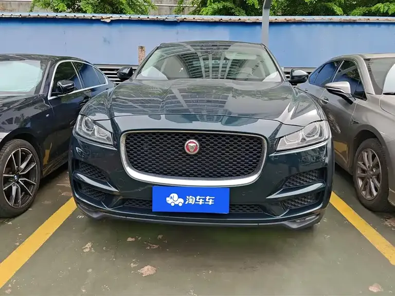 Jaguar F-PACE 2.0 T 2 WD Urban Premium