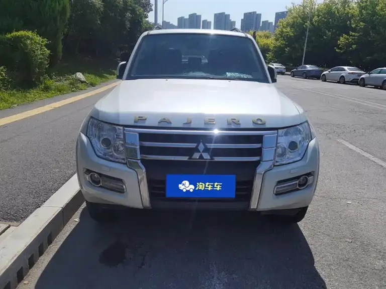 Mitsubishi Pajero (Import) 3.0 L Auto Standard