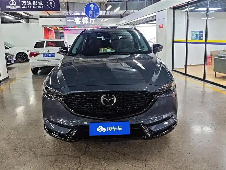 Mazda CX-5 2.0 L Auto 2 WD Black Knight
