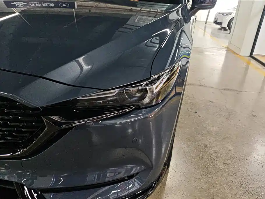Mazda CX-5 2.0 L Auto 2 WD Black Knight