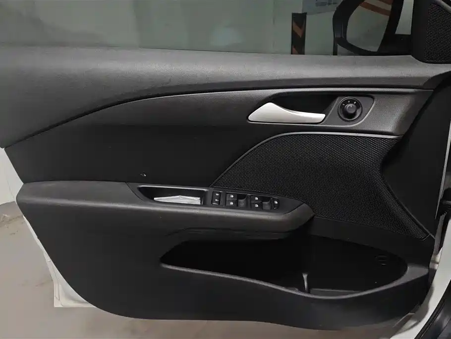 Cavalier 320 Auto Delight Sunroof