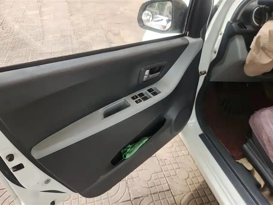 Alto Facelift 1.0 L Manual Comfort