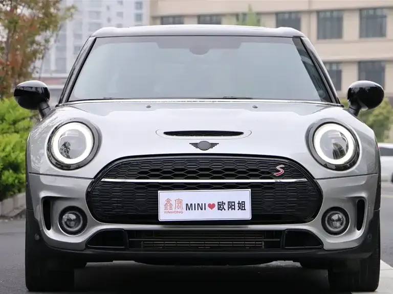 MINI CLUBMAN 2.0 T COOPER S Connoisseur