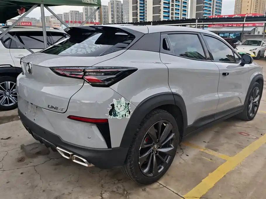 Changan UNI-T 1.5 T Distinguished