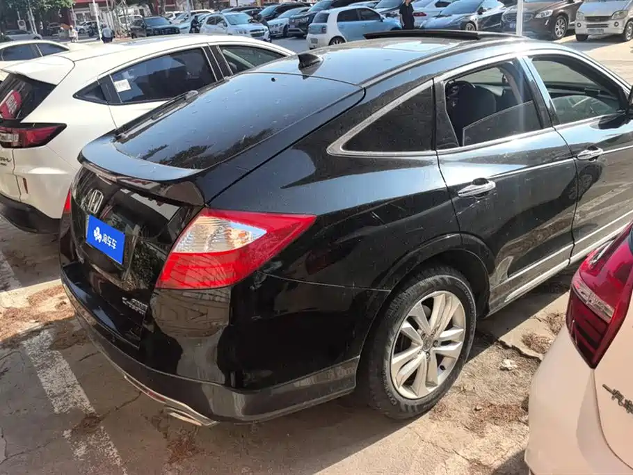 Crosstour 2.4 L Luxury