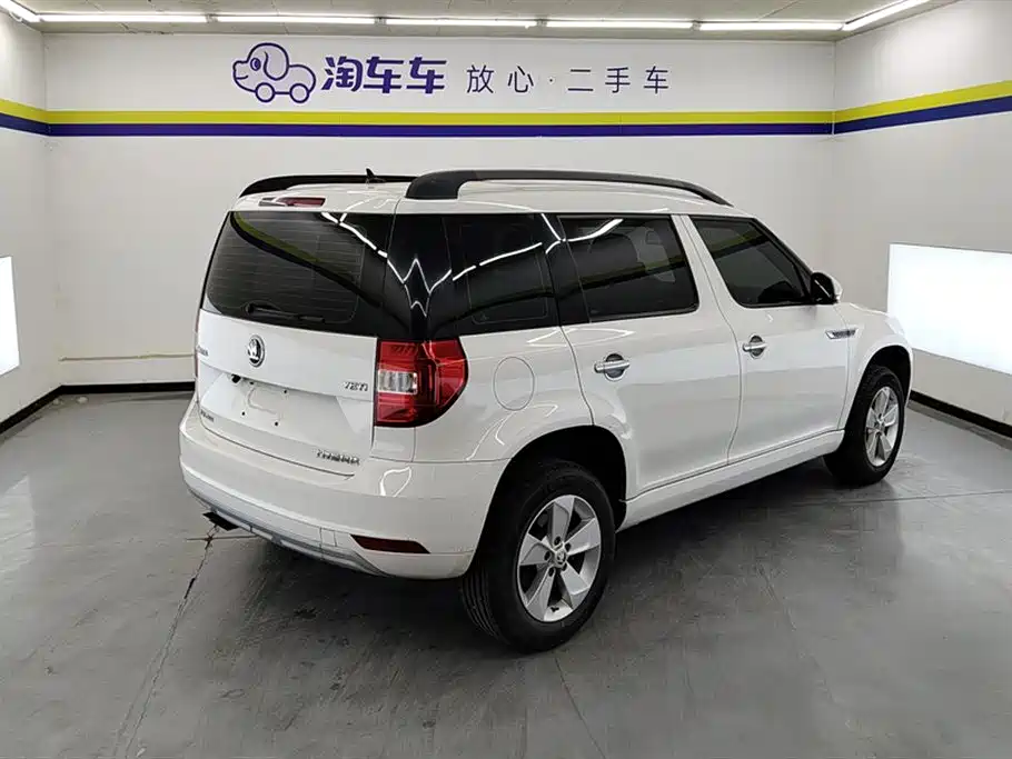 Yeti TSI280 DSG Forward