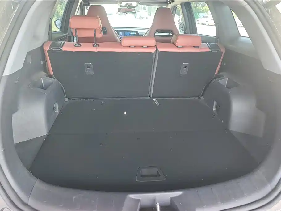Changan CS75 PLUS 3 rd Gen 1.5 T Auto Distinguished