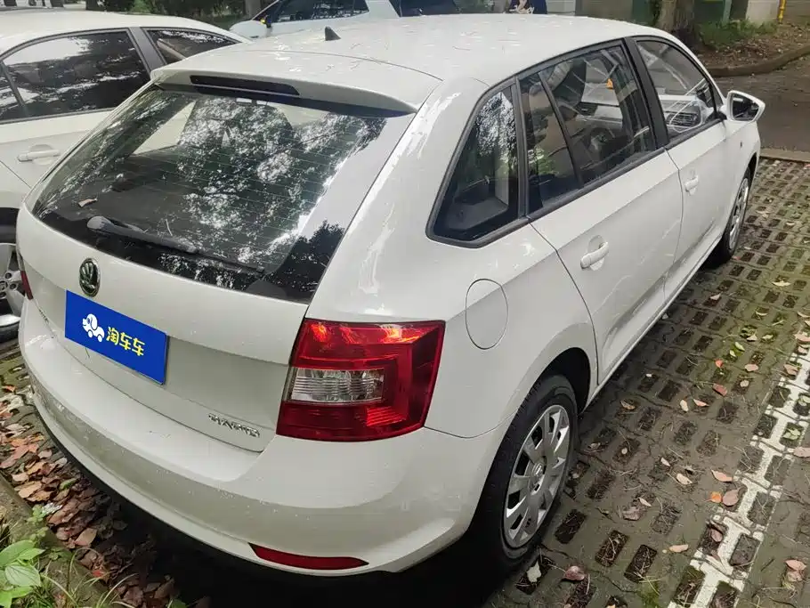 Rapid Spaceback 昕动 2016款 1.6 L 手动前行版