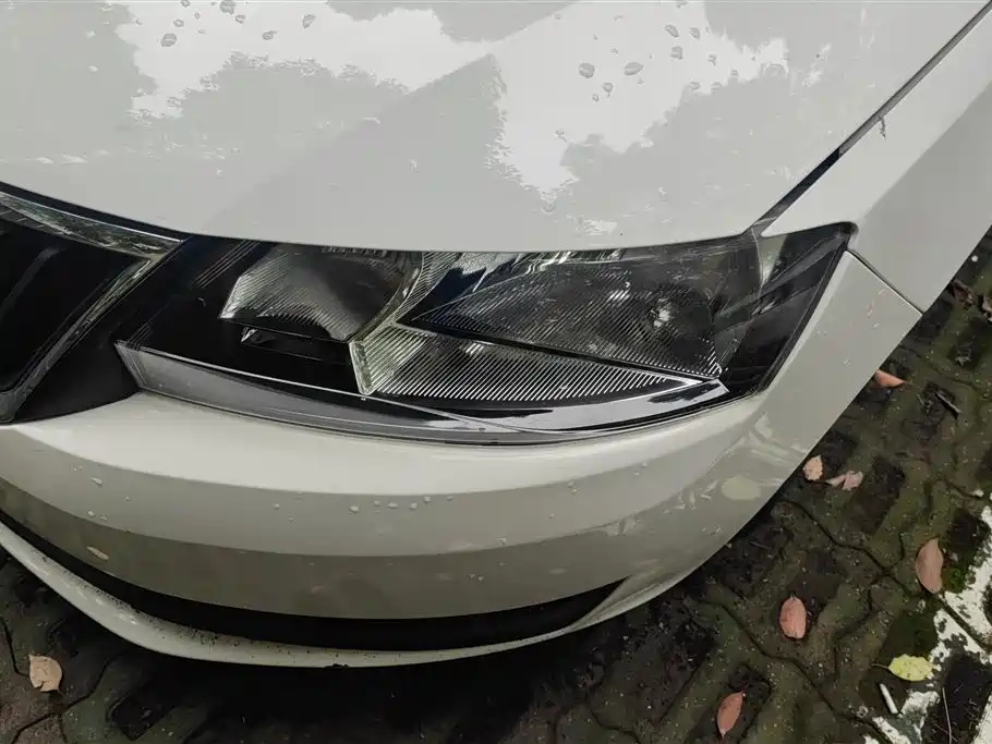 Rapid Spaceback 昕动 2016款 1.6 L 手动前行版