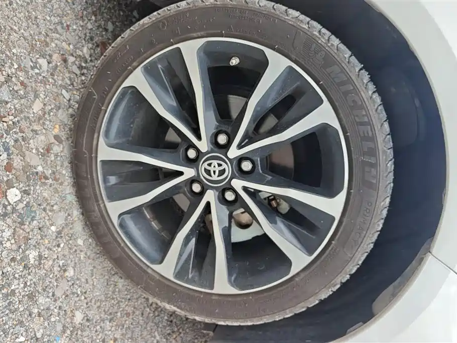 Levin Dual Engine 1.8 H E-CVT Sport