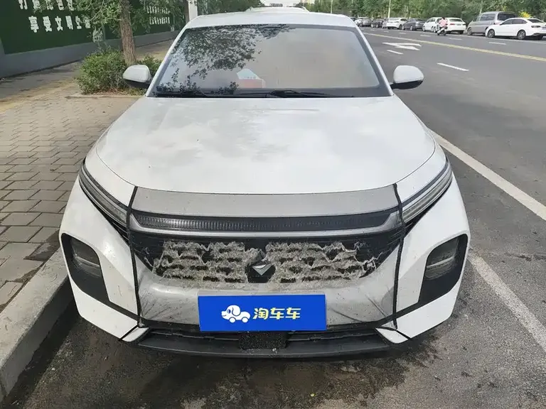 Baojun RC-5 宝骏RC-5 2020款 RC-5 W 1.5 L 手动智耀精英型