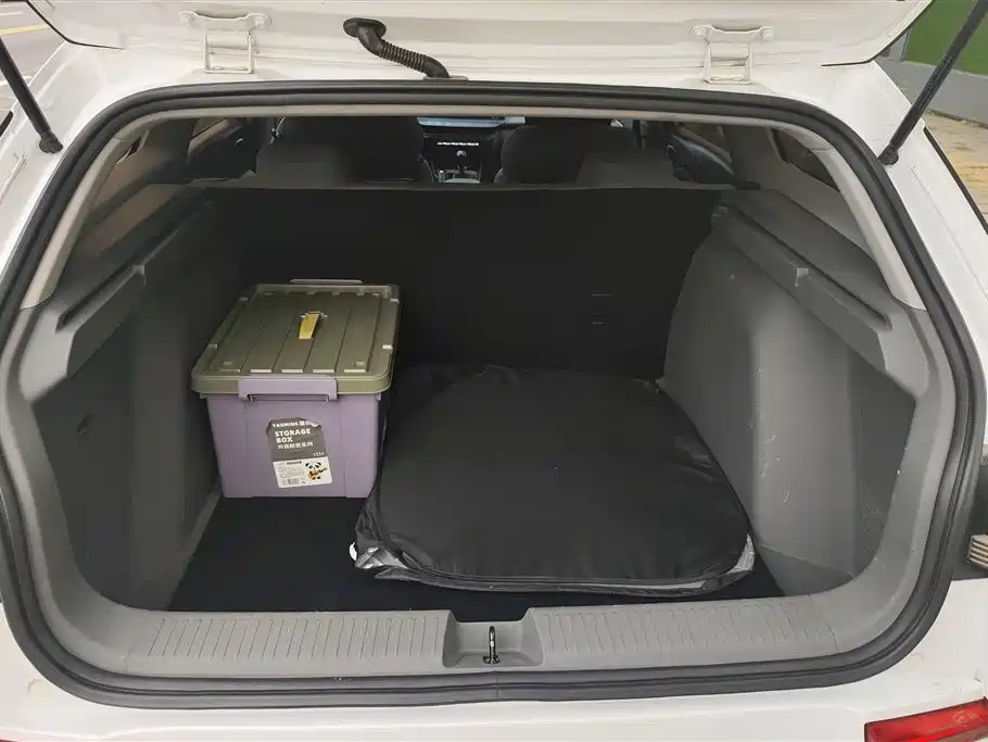 Baojun RC-5 宝骏RC-5 2020款 RC-5 W 1.5 L 手动智耀精英型