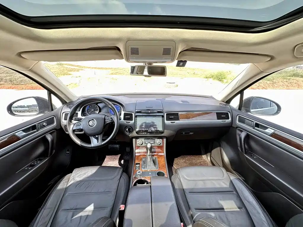 Touareg 3.0 TSI Standard Config