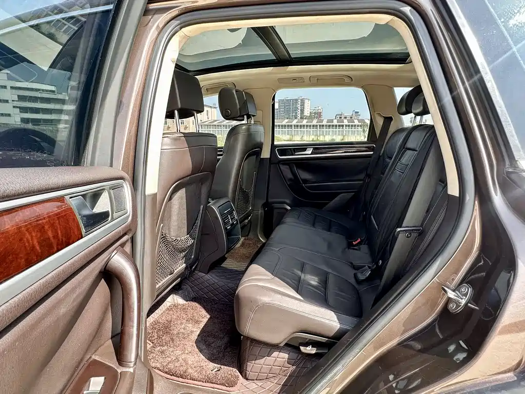 Touareg 3.0 TSI Standard Config