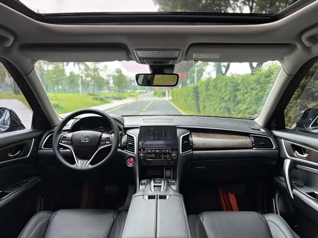 Avancier 370 TURBO 4 WD Premium