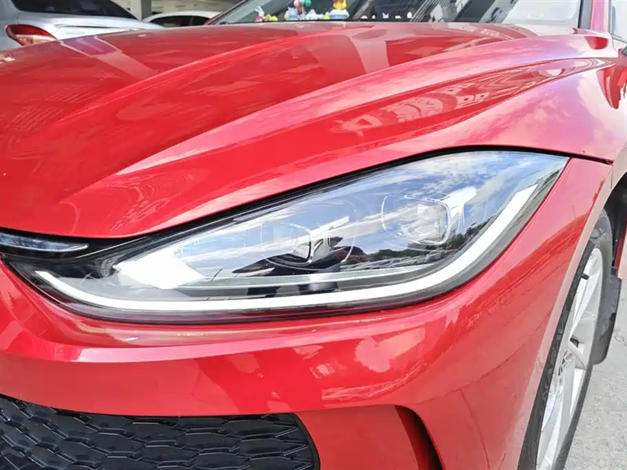 Lamando Lamando L 280 TSI DSG Dazzle Hot