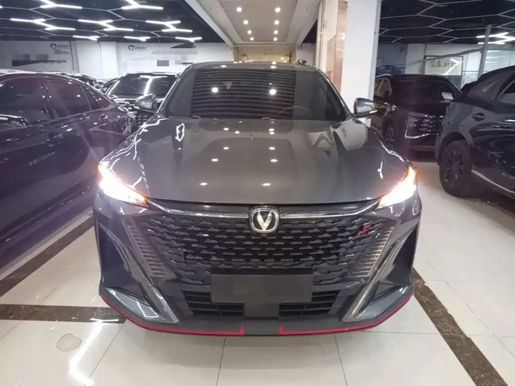 Changan X5 PLUS 1.5 T DCT Outstanding
