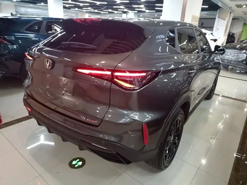 Changan X5 PLUS 1.5 T DCT Outstanding