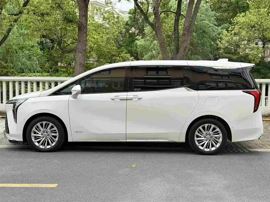Century 2.0 T 6-seat Heritage