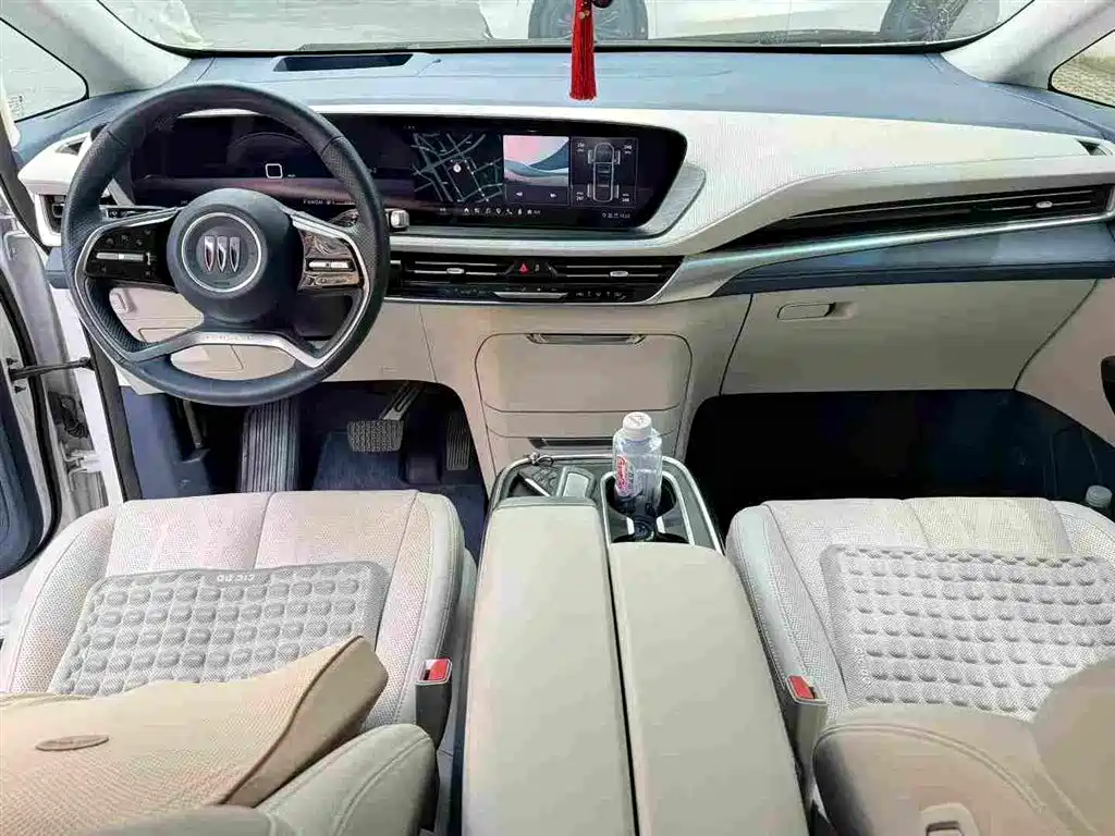 Century 2.0 T 6-seat Heritage