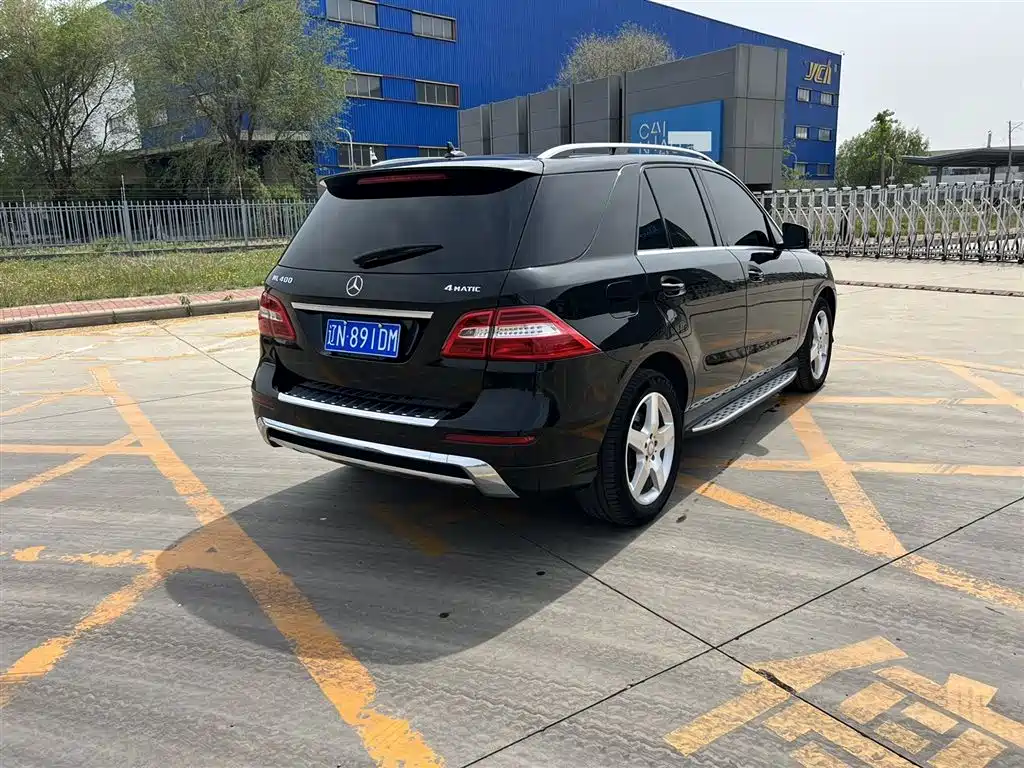 Mercedes-Benz M-Class ML 400 4 MATIC Luxury