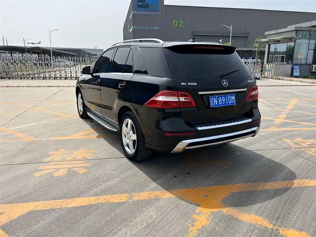 Mercedes-Benz M-Class ML 400 4 MATIC Luxury