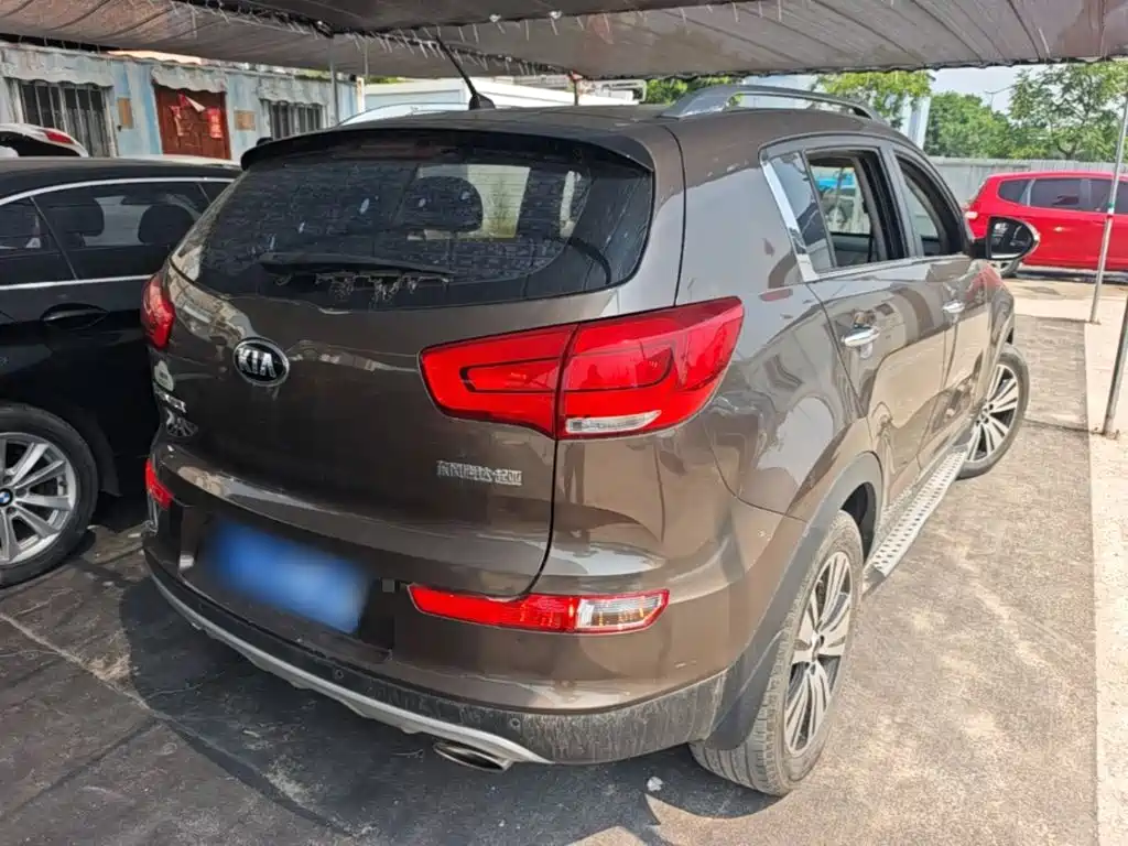 Sportage 2.0 L Auto 2 WD DLX