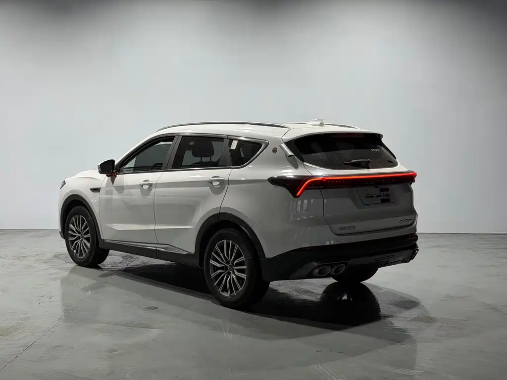 Jetour X70 PLUS 1.5 T DCT Brave PLUS 7-seat